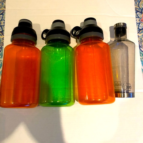 Water bottle set - Picture 1 of 2